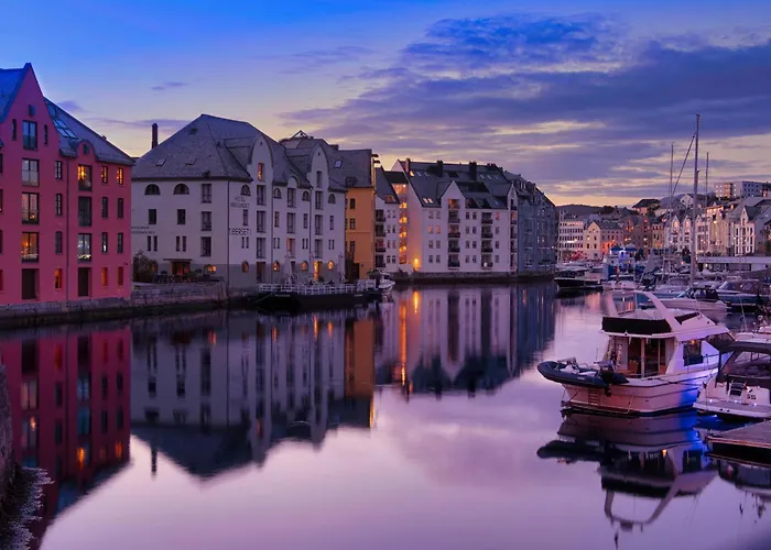 Unik Leilighet I Alesund Sentrum